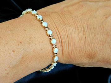 Gouden Vintage armband met edelstenen opaal. 2025/388 beschikbaar voor biedingen