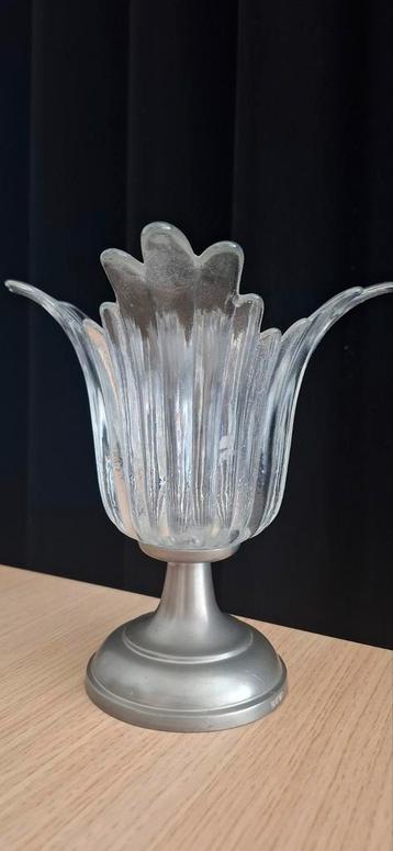 Vintage Persglazen Coupe op Tinnen Voet beschikbaar voor biedingen