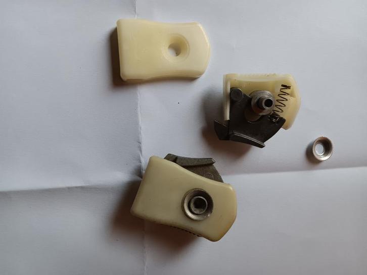 te koop raam sluit knopje, Auto-onderdelen, Ruiten en Toebehoren, Peugeot, Nieuw, Ophalen