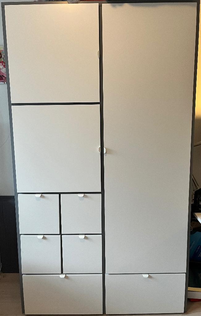 IKEA VISTHUS kledingkast grey/white, Huis en Inrichting, Kasten | Kledingkasten, Zo goed als nieuw, 200 cm of meer, 100 tot 150 cm