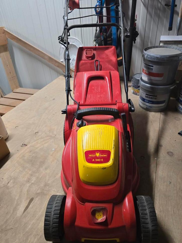 Wolf Garten A 340 E Grasmaaier, Tuin en Terras, Grasmaaiers, Gebruikt, Elektrische grasmaaier, 30 t/m 39 cm, Cirkelmaaier, Opvangzak