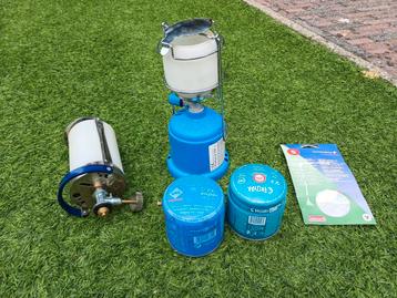 Camping gaslamp met gasbusjes beschikbaar voor biedingen