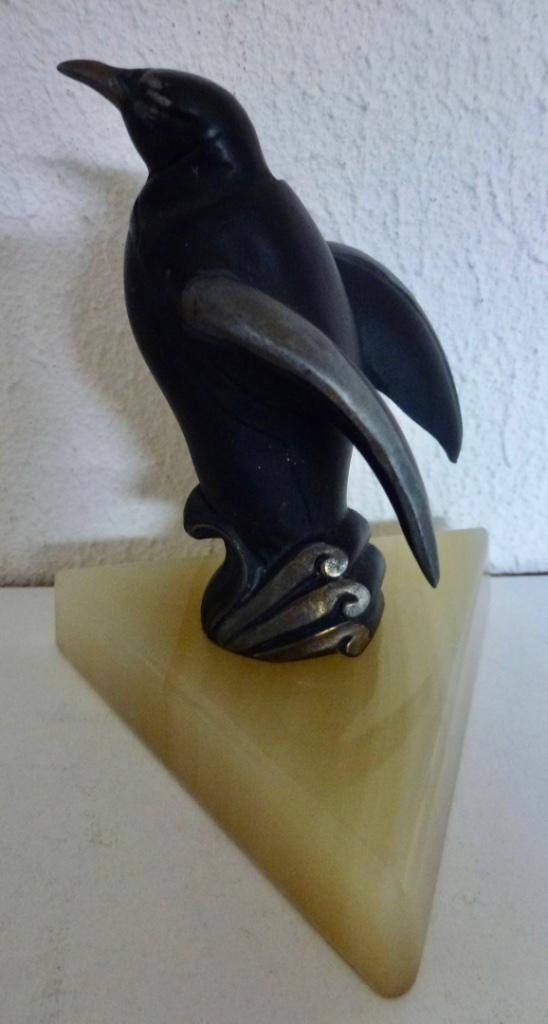 Art Deco gestileerde bronzen pinguïn op marmeren voetstuk., Antiek en Kunst, Antiek | Koper en Brons, Brons, Verzenden