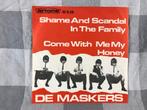 single De Maskers (the Masks), Ophalen of Verzenden, Gebruikt, Nederlandstalig