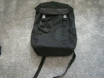 BUGATTI rugtas / groot (50x40x17 cm) beschikbaar voor biedingen