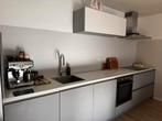 Complete keuken met apparatuur (5 jaar oud), Huis en Inrichting, Keuken | Keukenelementen, Ophalen, Gebruikt, 200 cm of meer, Grijs
