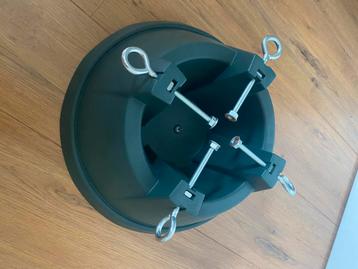 Kerstboom standaard beschikbaar voor biedingen