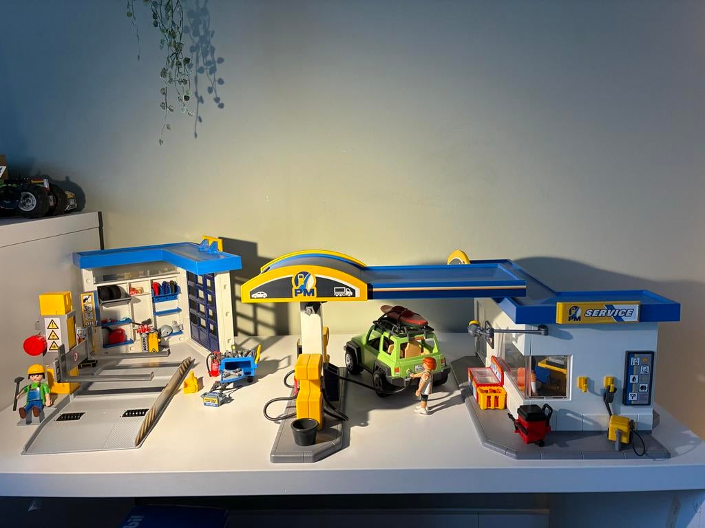 Playmobil tankstation én Garage met Auto en Accessoires, Ophalen of Verzenden, Zo goed als nieuw