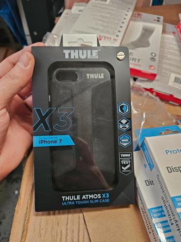 Partij van 40x Thule iPhone 7 Hoesjes beschikbaar voor biedingen
