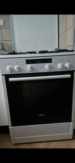 Siemens Gasfornuis - mist 2 branderdeksels, Witgoed en Apparatuur, Fornuizen, Gebruikt, 60 cm of meer, Gas, Vrijstaand
