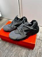 Nike Huarache - Maat 38, Kleding | Dames, Schoenen, Nike, Ophalen of Verzenden, Grijs, Sneakers of Gympen