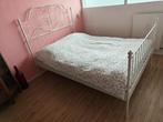 Romantisch slapen in stijl – LEIRVIK bedframe 140x200 cm, Ophalen, Gebruikt, Wit, 140 cm