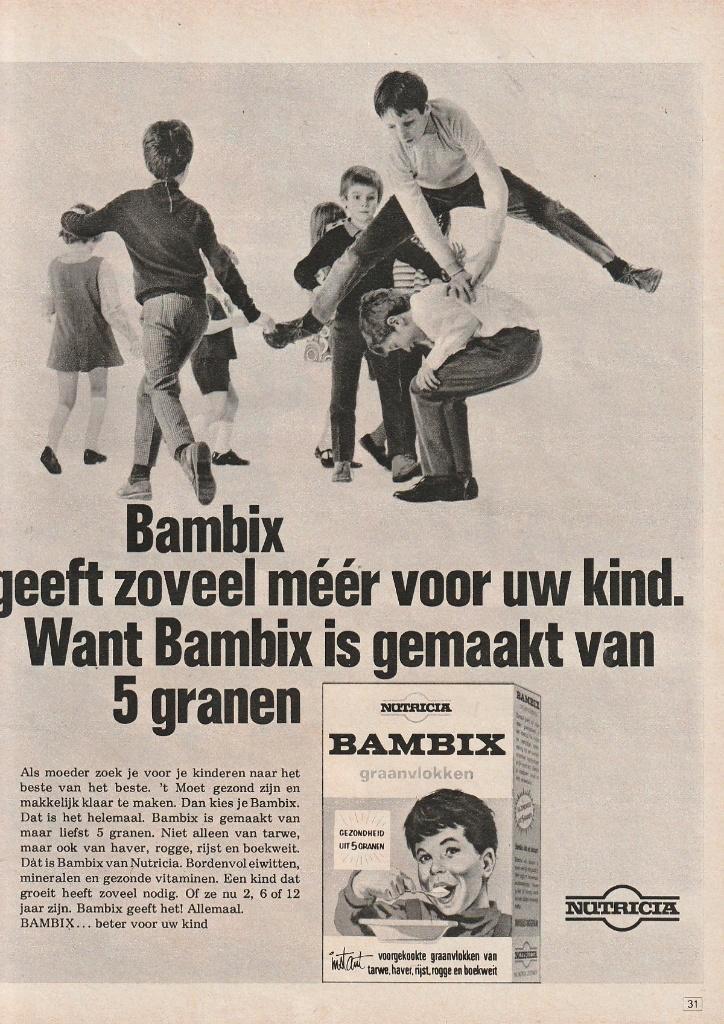 Retro reclame 1969 Nutricia Bambix jongetjes bokjespringen, Verzamelen, Retro, Overige typen, Verzenden