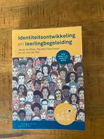 Identiteitsontwikkeling en leerlingbegeleiding, Ophalen of Verzenden, Zo goed als nieuw, Jacob de Wilde; Mariëlle Theunissen; Jos van der Wal