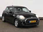 Mini Mini 1.5 Cooper 136 pk | Airco | Cruise control | Navig, Auto's, Mini, Voorwielaandrijving, Gebruikt, 4 stoelen, Origineel Nederlands