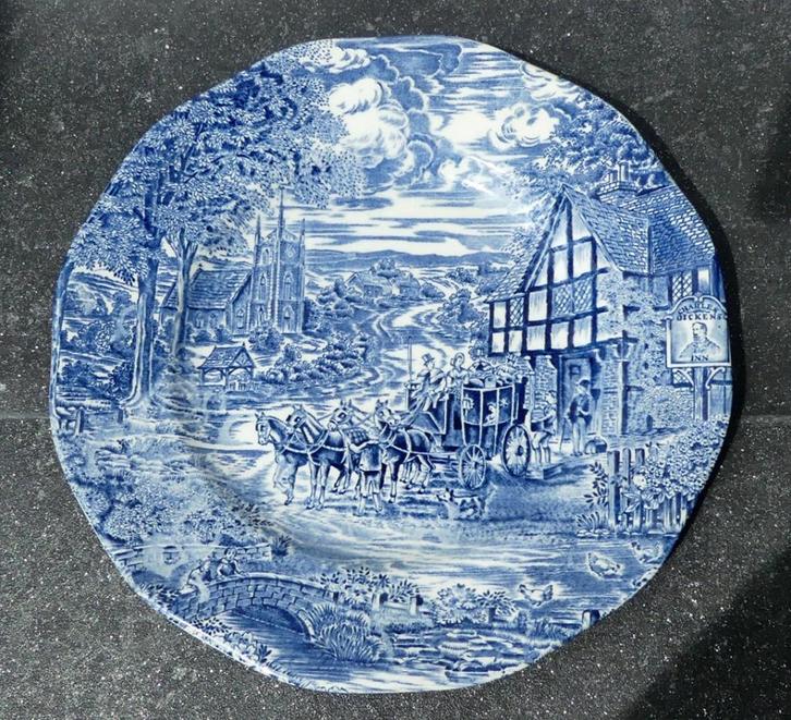 Enoch Wedgwood bord Dickens Coaching Days bordje, Huis en Inrichting, Keuken | Servies, Gebruikt, Bord(en), Wedgwood, Porselein