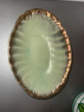 Mintgroene Keramische west Germany Gebakschaal met Goud beschikbaar voor biedingen