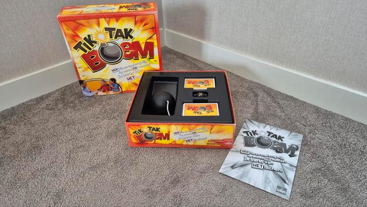 Tik Tak Boom, Hobby en Vrije tijd, Gezelschapsspellen | Overige, Zo goed als nieuw, Ophalen of Verzenden