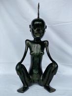 Unieke Bronzen Beeldhouwwerk uit Borneo, Ophalen