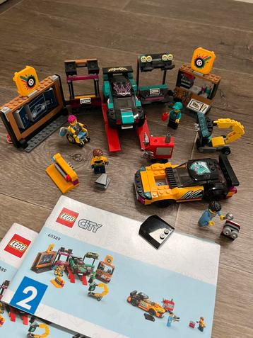 Lego set garage voor aanpasbare auto’s / 60389 Nette staat! beschikbaar voor biedingen