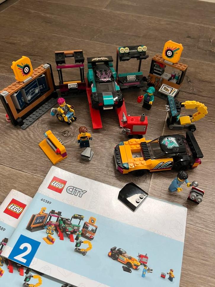 Lego set garage voor aanpasbare auto’s / 60389 Nette staat!, Kinderen en Baby's, Speelgoed | Duplo en Lego, Zo goed als nieuw