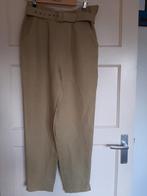 Apriori High Waist Broek mt M - Kaki met Riem, Maat 38/40 (M), Beige, Ophalen of Verzenden, Zo goed als nieuw