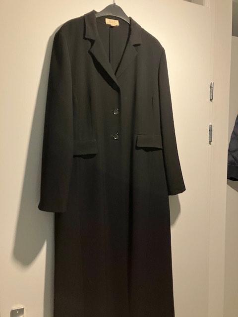 Lange zwarte blazer / jas Maat L (44), Kleding | Dames, Jasjes, Kostuums en Pakken, Zo goed als nieuw, Jasje, Maat 42/44 (L), Zwart