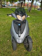 Nette mp3 vespa Lt   . Kleur is blauw . Bouwjaar 2015, Motoren, Motoren | Piaggio, Particulier, Scooter