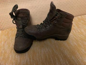 Degelijke wandelschoenen van Zamberlan mt 40 valt als 38/39 beschikbaar voor biedingen