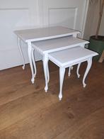 Set van 3 witte Queen Ann stijl bijzettafeltjes, Ophalen