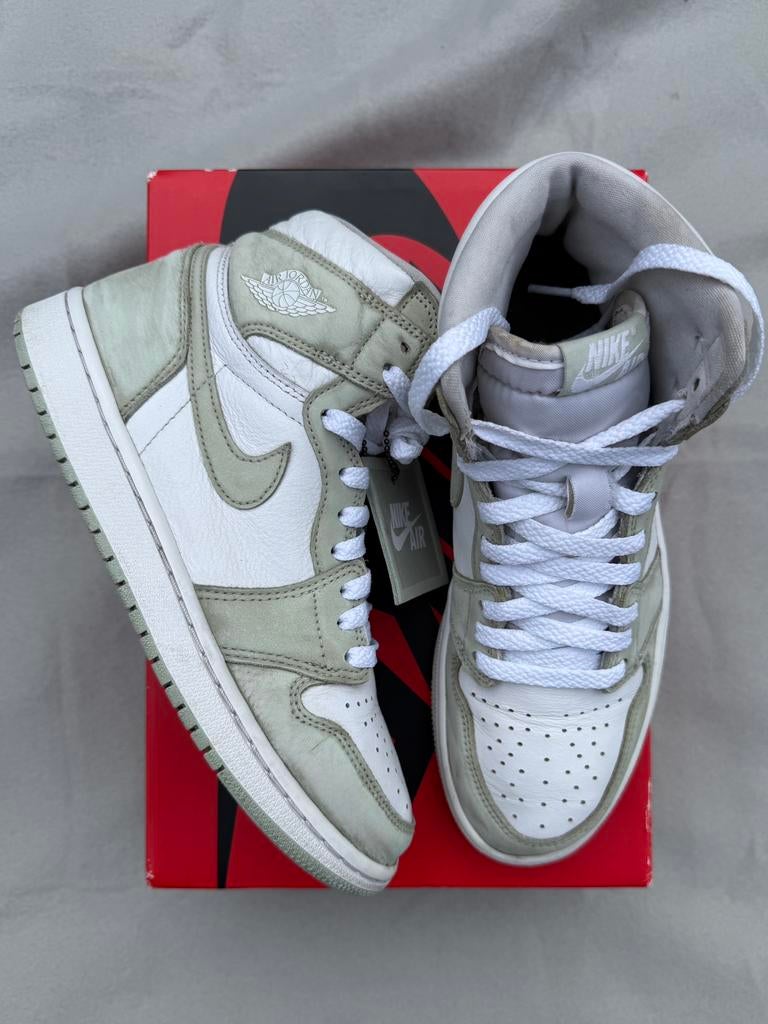 Nike Air Jordan 1 High Seafoam - Maat 39, Kleding | Dames, Schoenen, --, Ophalen of Verzenden, --, --