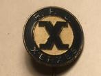 Metalen R.F.C. XERXES VOETBALCLUB Speld (Blauw/Wit)., Verzamelen, Verzenden, Zo goed als nieuw, Sport, Speldje of Pin