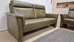 Prachtige olijfgroene leren 2+2,5 zits senioren bankstel, Huis en Inrichting, Banken | Bankstellen, Ophalen of Verzenden, Zo goed als nieuw