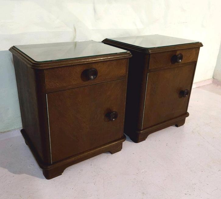 Vintage nachtkastjes, table de chevet met bakeliet beslag, Huis en Inrichting, Slaapkamer | Nachtkastjes, Gebruikt, Minder dan 55 cm