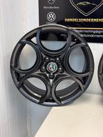 Originele Alfa Romeo Giulietta velgen set 18 inch 5x110, 18 inch, Gebruikt, Velg(en), Ophalen of Verzenden