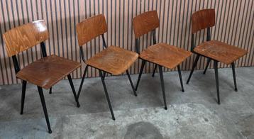 36 x Vintage houten Schoolstoelen Pagholz Galvanitas Marko  beschikbaar voor biedingen