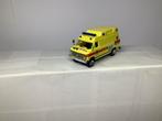Gele- Ambulance - Modelauto, Hobby en Vrije tijd, Modelauto's | 1:87, Ophalen of Verzenden, Zo goed als nieuw, Auto, Overige merken