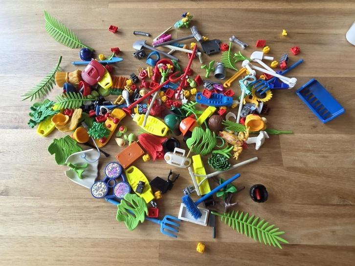 Playmobiel doosje diverse accessoires, Kinderen en Baby's, Speelgoed | Playmobil, Zo goed als nieuw, Ophalen of Verzenden