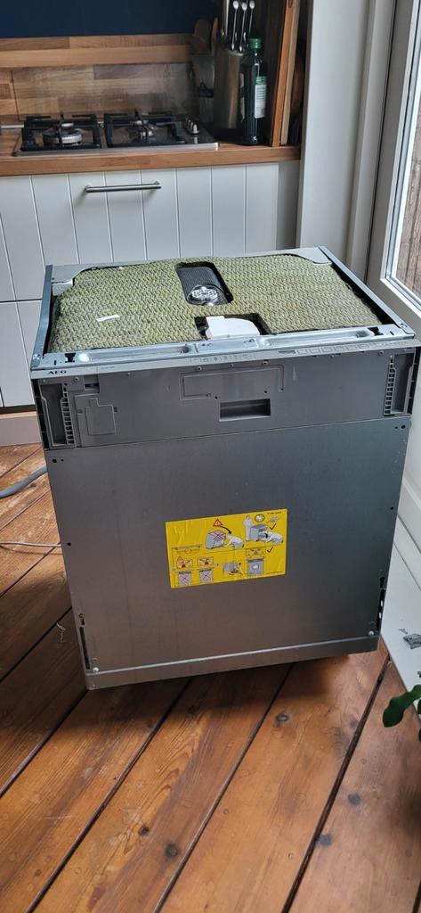 AEG XXL Vaatwasser - lekt water in reservoir, Witgoed en Apparatuur, Vaatwasmachines, Niet werkend, Inbouw, Minder dan 85 cm, 60 cm of meer