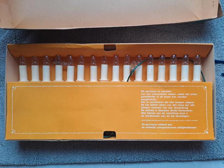 Vintage kerstboomverlichting 16 stuks met 6 Philips reserve, Diversen, Kerst, Ophalen