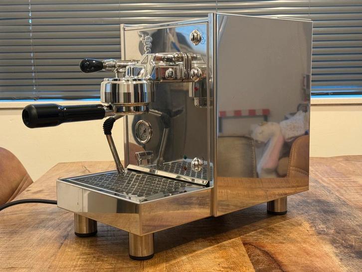 Bezzera BZ09 Espresso Machine - Excellent Condition, Witgoed en Apparatuur, Koffiezetapparaten, Gebruikt, Gemalen koffie, Espresso apparaat