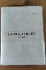 Laura Ashley Crème Handdoek 150x100cm, Ophalen of Verzenden, Nieuw, Handdoek