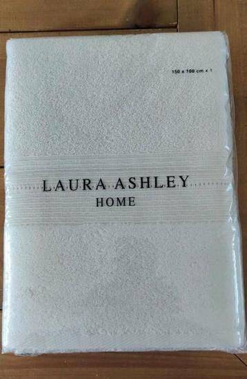 Laura Ashley Crème Handdoek 150x100cm beschikbaar voor biedingen