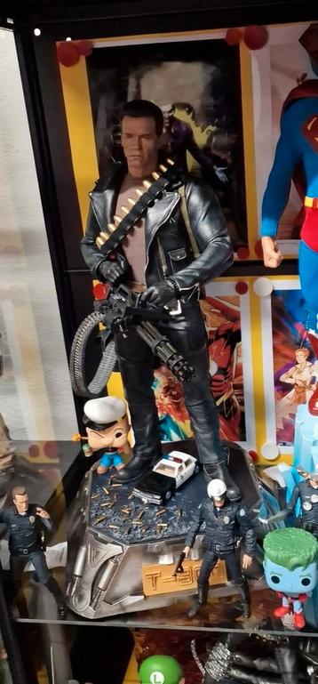 Damtoys Terminator,terminator 2,T-800,sideshow.
 beschikbaar voor biedingen