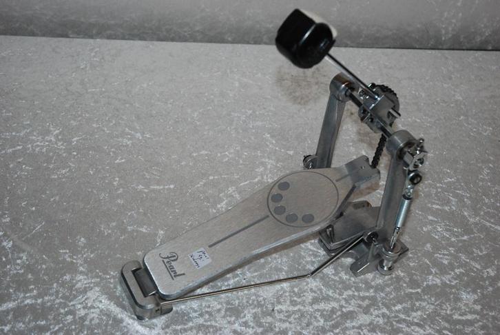 Pearl Basdrum pedaal P-830    <26260092>, Muziek en Instrumenten, Instrumenten | Onderdelen, Gebruikt, Drums of Percussie, Ophalen of Verzenden