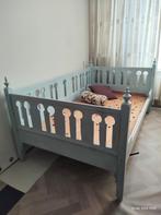 Twijfelaar, mooi handgemaakt bed, 120 bij 220 m, Huis en Inrichting, Slaapkamer | Bedden, Ophalen, Gebruikt, Overige kleuren, Twijfelaar