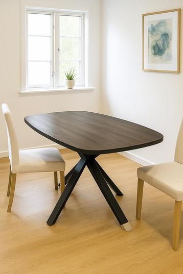 Eettafel met kruispoot/ x-poot. 160x90cm beschikbaar voor biedingen