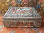 Mooie oude doos of kist uit Duitsland van blik 30-42 cm., Ophalen of Verzenden