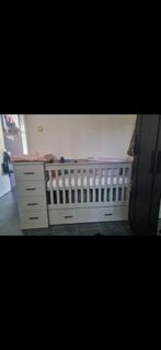 Ledikant met commode in 1, Kinderen en Baby's, Kinderkamer | Complete kinderkamers, Ophalen, Gebruikt, Jongetje of Meisje