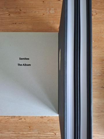 SEMITES. The Album beschikbaar voor biedingen